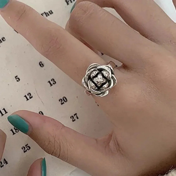 Minimalist 925 Sterling Silver Rose Flower Ring Unique Statement Ring - Picture 6 of 9